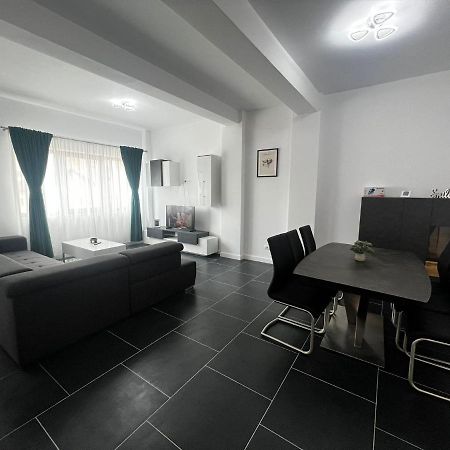 Marvellous Aparthotel With Master Apartments Sučava Exteriér fotografie