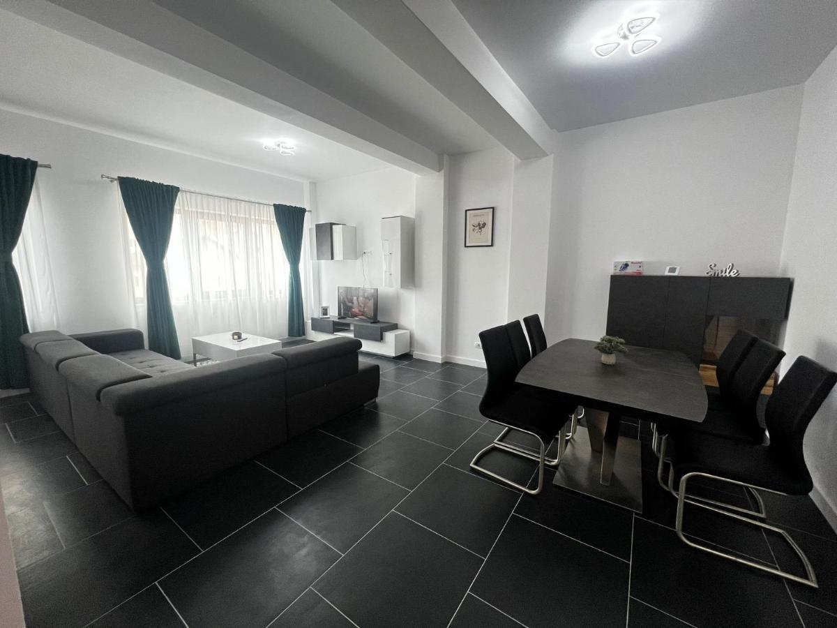 Marvellous Aparthotel With Master Apartments Sučava Exteriér fotografie