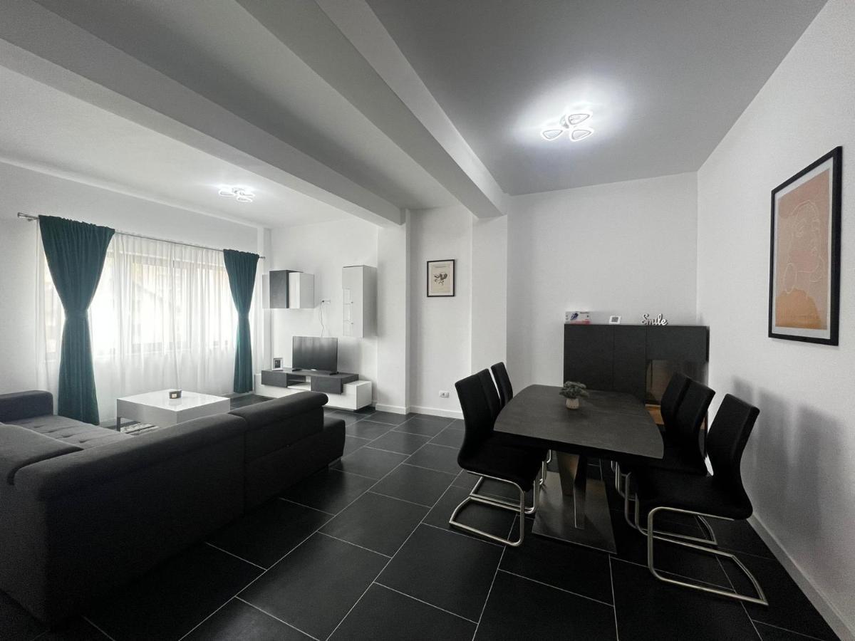 Marvellous Aparthotel With Master Apartments Sučava Exteriér fotografie