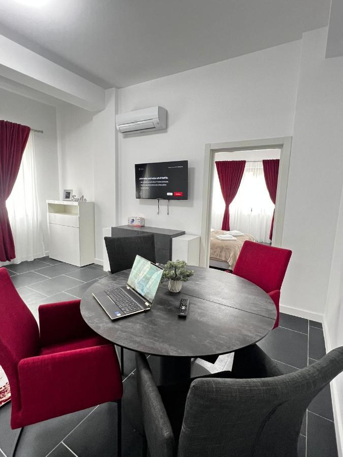 Marvellous Aparthotel With Master Apartments Sučava Exteriér fotografie