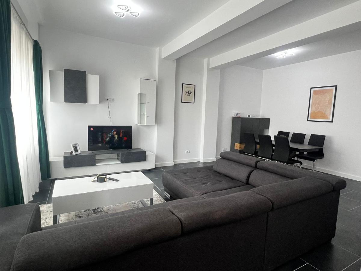 Marvellous Aparthotel With Master Apartments Sučava Exteriér fotografie